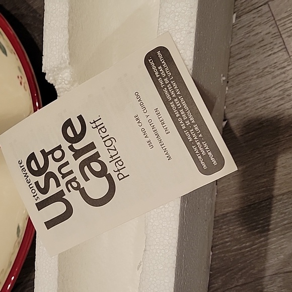 Pepperberry Pfaltzgraff Huge Pepperberry Server, NIB - Picture 9 of 10